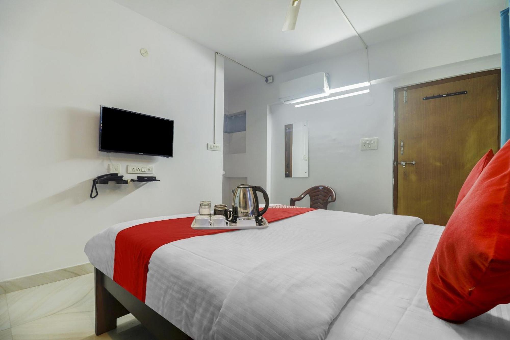 Hotel O Broholic Hotels Near Botanical Garden Hyderabad Exterior foto